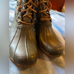 Sperry Womens winter rain/snow boots